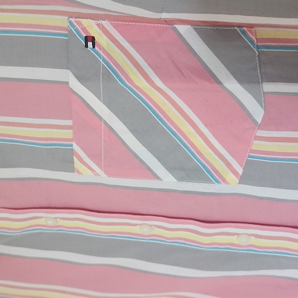 Tommy Hilfiger Button Up - Picture 2 of 2